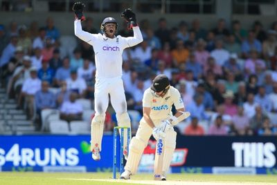 England's Foakes out of 3rd Test after positive Covid-19 test