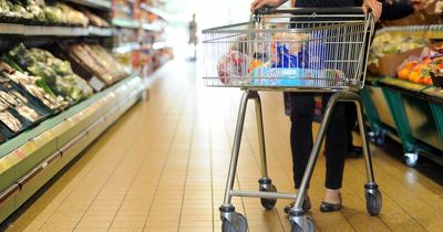 Easy trick to save money everyone needs to try before their next food shop