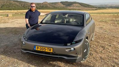 Video: Lightyear 0 Solar Electric Car First Look