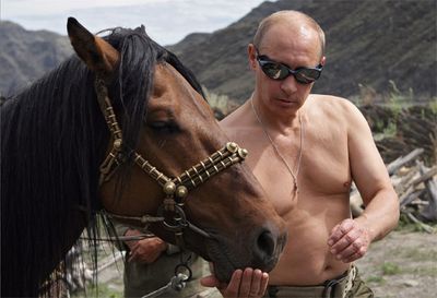 ‘Let’s show our pecs!’ Boris Johnson and Trudeau mock Putin’s topless horse riding