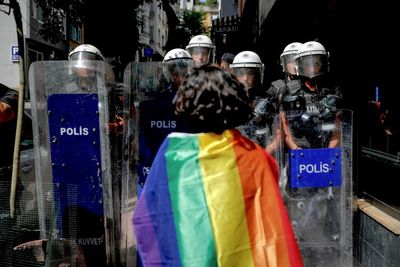 Police break up Istanbul Pride march, detain over 150