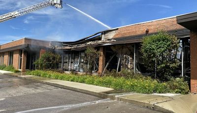 Firefighters battle extra-alarm blaze on Northwest Side