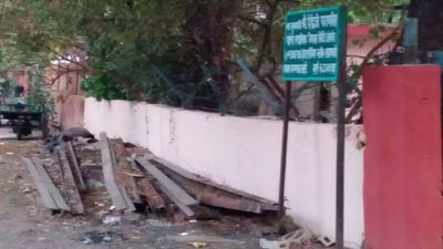 Government asks civic bodies to stop encroachments