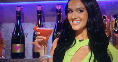 Love Island fans "gutted" by announcement from former Bristol star Siânnise Fudge as she appears on show