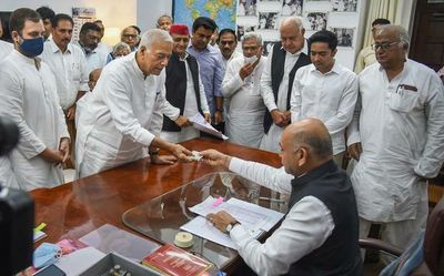 Yashwant Sinha files nomination for presidential poll