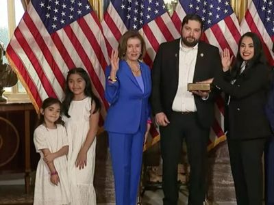 Nancy Pelosi accused of pushing congresswoman’s young daughter in photo op