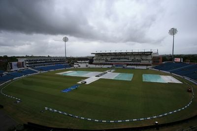 Rain delays England bid for New Zealand series sweep