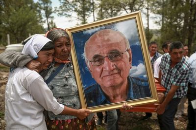 2 priests killed in northern Mexico to be buried in village