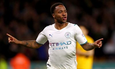 Chelsea poised to table bid for Raheem Sterling to kickstart summer spree