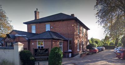 Diner slams sauce for being 'too garlicky' and restaurant hits back