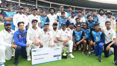 MCA president's dinner party for Prithvi & Co