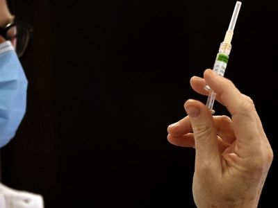 Free flu jab rollout extended in Victoria
