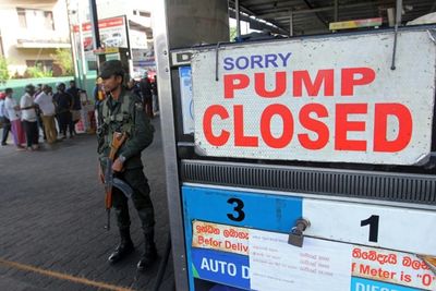 Bankrupt Sri Lanka opens oil market to foreign firms