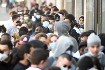 Population of England and Wales grows 6.3% in a decade, census shows