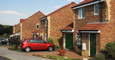 American baffled why Brits have garages in 'living room' and park in garden