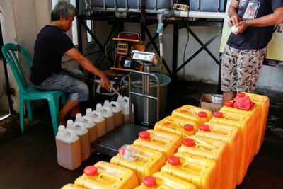 Indonesia will use COVID tracking app to sell cheap cooking oil