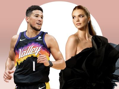 Devin Booker reacts to Kendall Jenner’s nude Instagram picture