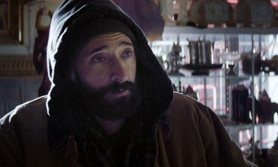 Clean review – Adrien Brody’s junk collector is swept up into a gangland dust-up