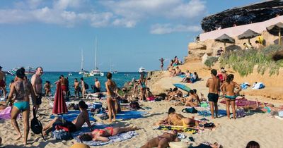 Spain warning for Brits as holidaymakers urged to check passport