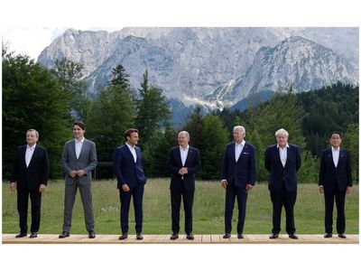 World leaders criticised for ‘sloppy’ appearance as they forgo neckties at G7 Summit