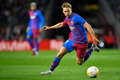 Man Utd making progress in talks to sign Barcelona midfielder Frenkie de Jong