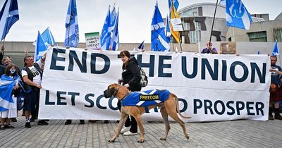 Nicola Sturgeon pledges to turn next general election into referendum if she is denied legal powers