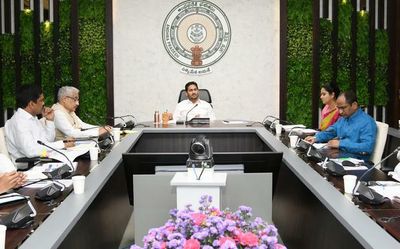 Andhra Pradesh: Make YSR rural clinics referral centres for Aarogyasri, CM tells officials