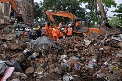 19 dead in India after building collapses in monsoon