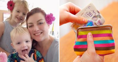 Struggling mum-of-2 overwhelmed after asking Aldi cashier to stop scanning items