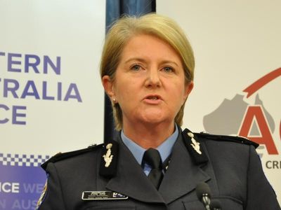 WA ambulance chief resigns after turmoil