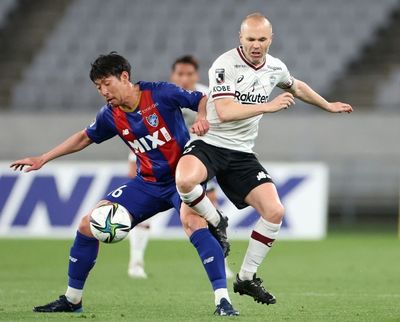 Iniesta's Vissel fire manager after less than three months