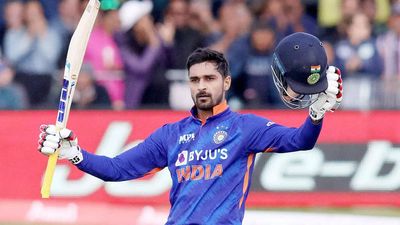 If you don't have an option you go out there like a warrior: Deepak Hooda