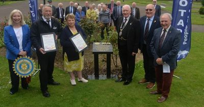Stone unveiled in Lanarkshire town pays tribute to NHS heroes and those who died during pandemic