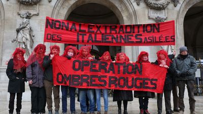 Ex members of left-wing Italian terror group await French extradition verdict