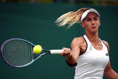 Lesia Tsurenko wears Ukraine ribbon in victory over compatriot Anhelina Kalinina