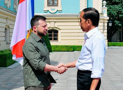EXPLAINER: Why Indonesia's leader is visiting Kyiv, Moscow