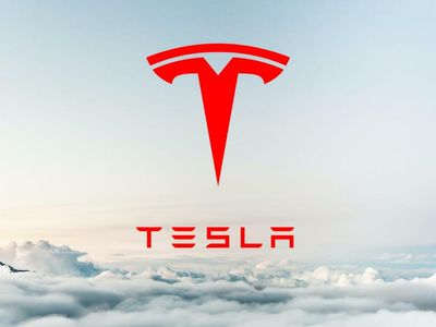 The Bull, Bear Case For Tesla Stock And How Big Tech Prepares For A Recession