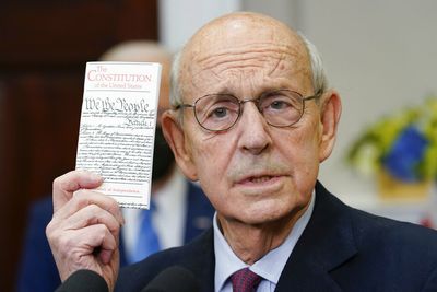 US Supreme Court Justice Stephen Breyer to step down on Thursday