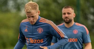 Man United fans share transfer theory as Antony and Frenkie de Jong react to Van de Beek post