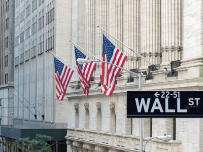 Dow Jumps 150 Points; Icosavax Shares Plunge