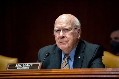 Vermont U.S. Sen. Patrick Leahy breaks hip, to have surgery