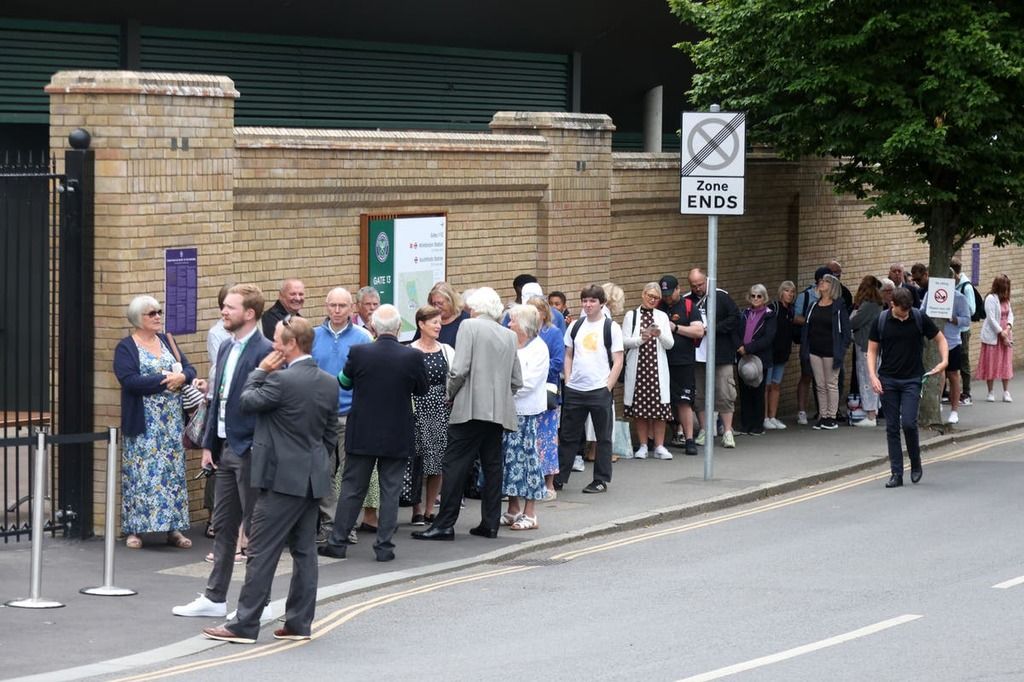 Wimbledon attendance figures 11 per cent down on 2019