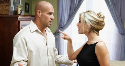 Man accuses mum of 'testing him' as she brings kid on date after babysitter cancels