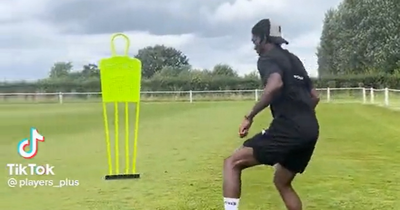 Manchester United fans disagree over Aaron Wan-Bissaka training video