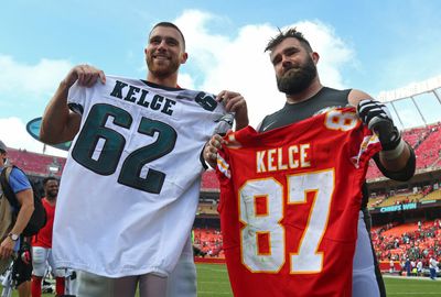 Chiefs TE Travis Kelce explains how he became a student of the game