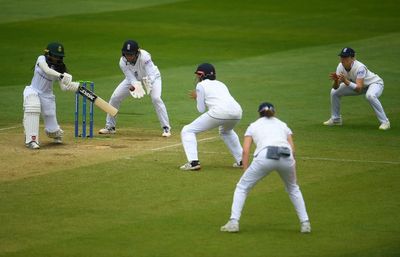 Heather Knight renews call for five-day Tests after South Africa draw