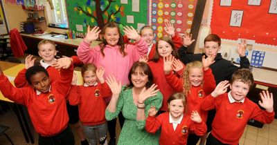 Palnackie Primary pupils say good by to retiring principal teacher