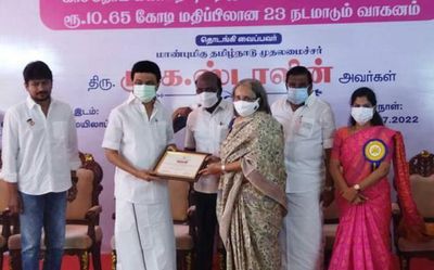 TB-free Tamil Nadu 2025: Stalin flags off vehicles for X-ray machines