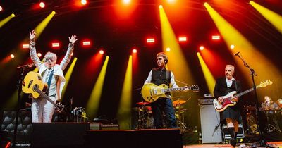 Johnny Marr joins Crowded House on stage and stuns fans at Castlefield Bowl gig