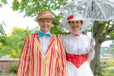 Couple get married in Mary Poppins-themed wedding ceremony
